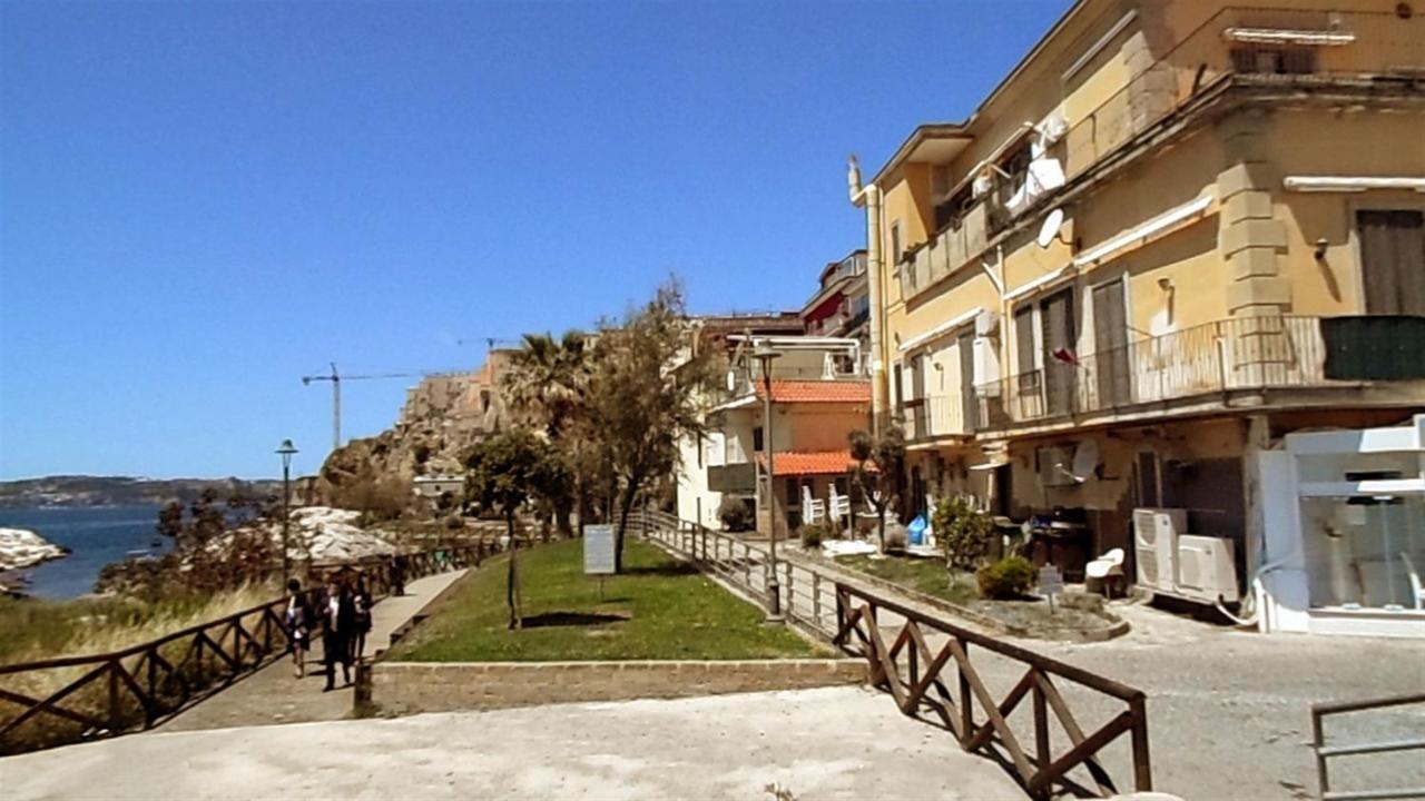 Ferienwohnung Valerio'S Flat Pozzuoli Exterior foto