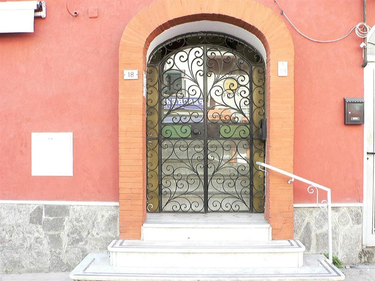 Ferienwohnung Valerio'S Flat Pozzuoli Exterior foto